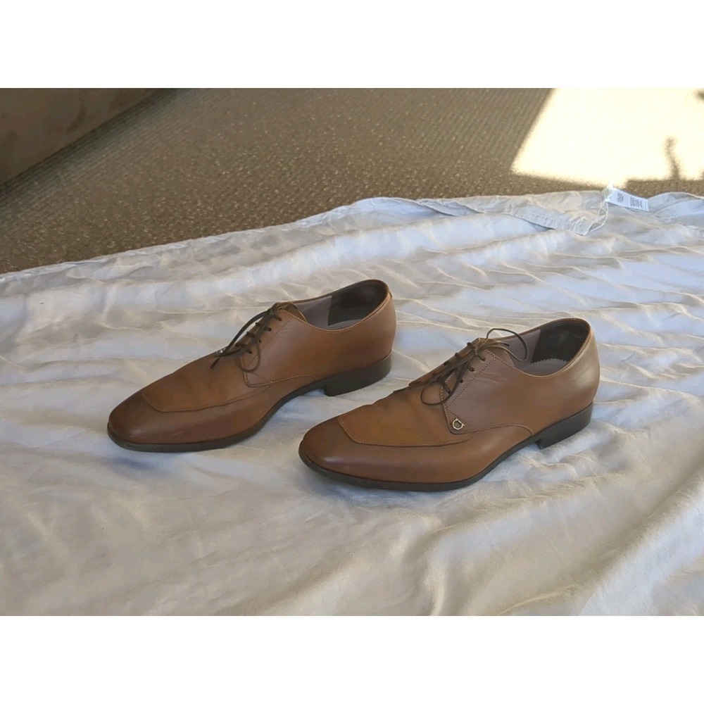 Salvatore Ferragamo Men's Tan Leather Lace-Up Dress Shoes - Picture 2 of 12